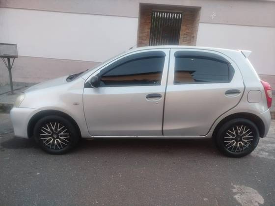 TOYOTA ETIOS 1.3 X 16V FLEX 4P MANUAL